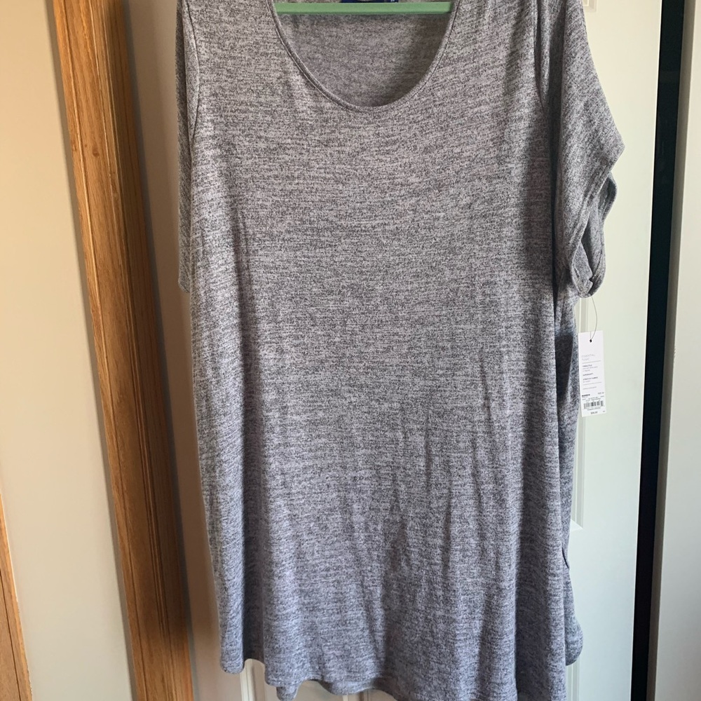 Gray top